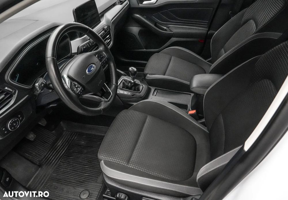Ford Focus 1.5 EcoBlue Titanium Business - 11