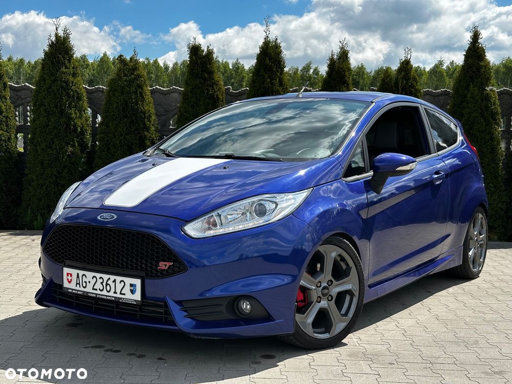 Ford Fiesta 1.6 EcoBoost mit Leder-Sport-Paket ST - 1