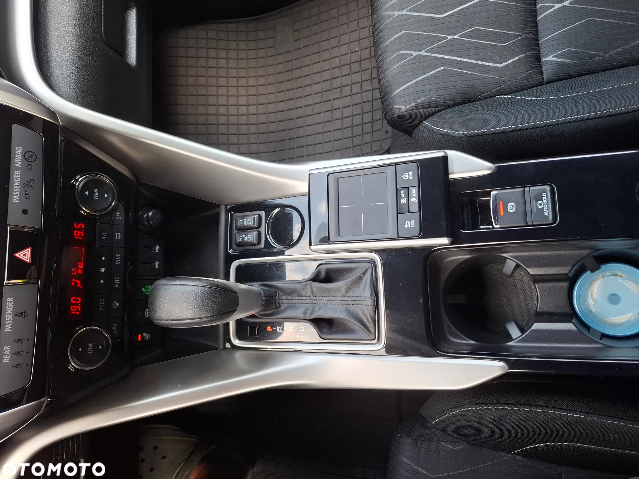 Mitsubishi Eclipse Cross 1.5 T Invite Plus CVT - 28