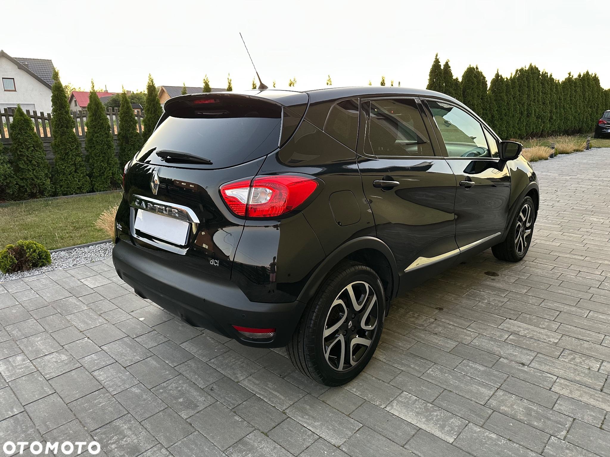 Renault Captur 1.5 dCi Intens EDC - 9