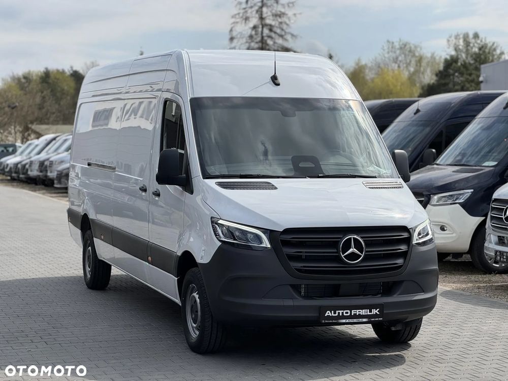 Mercedes-Benz Sprinter - 2