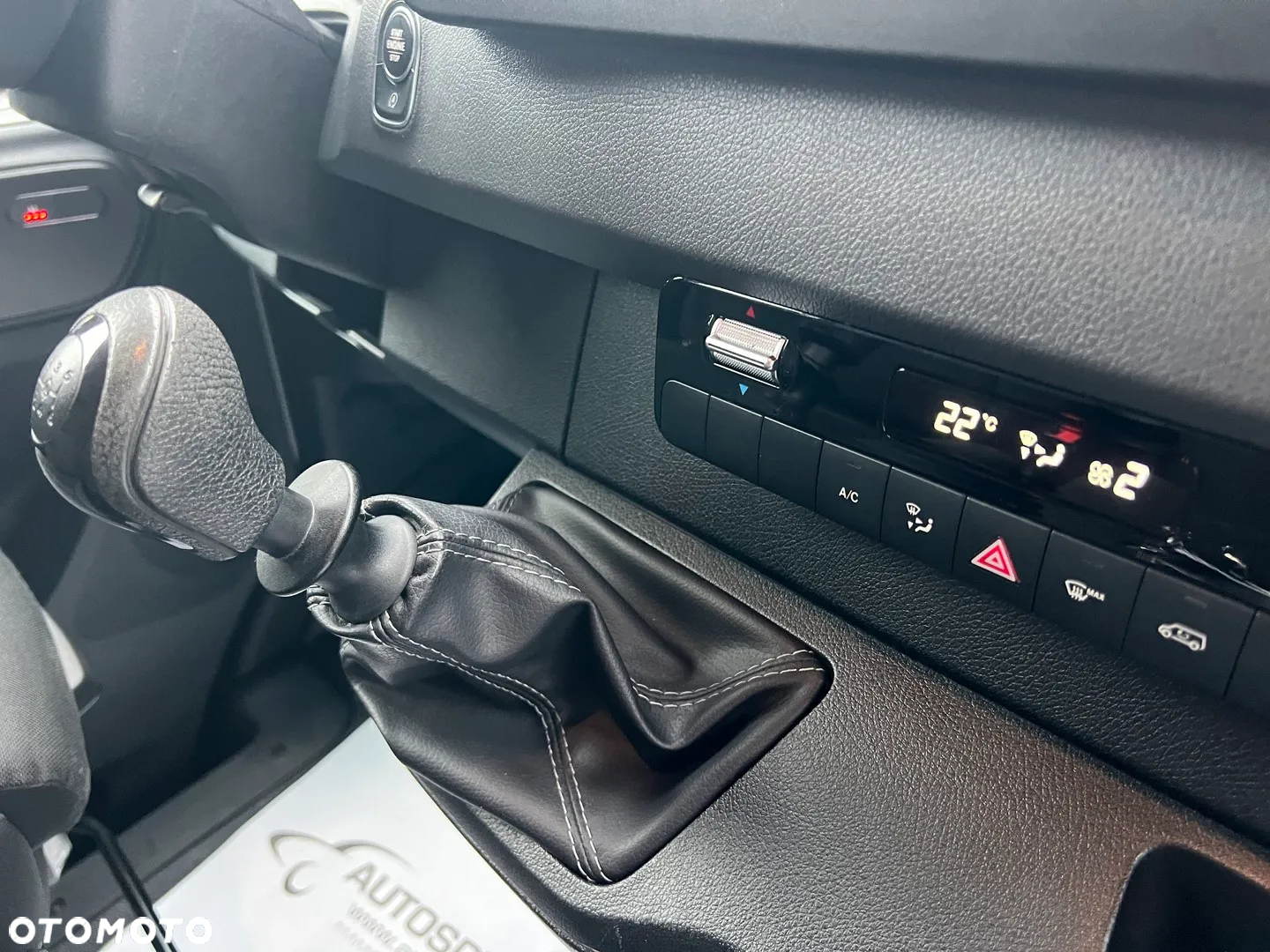Mercedes-Benz Sprinter - 28