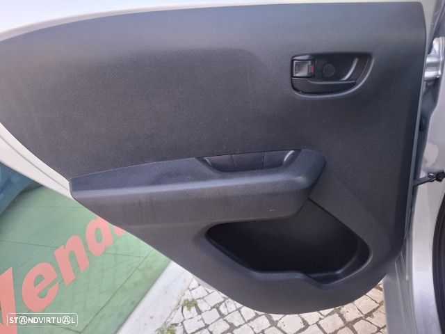 Toyota Aygo 1.0 X-Play - 27