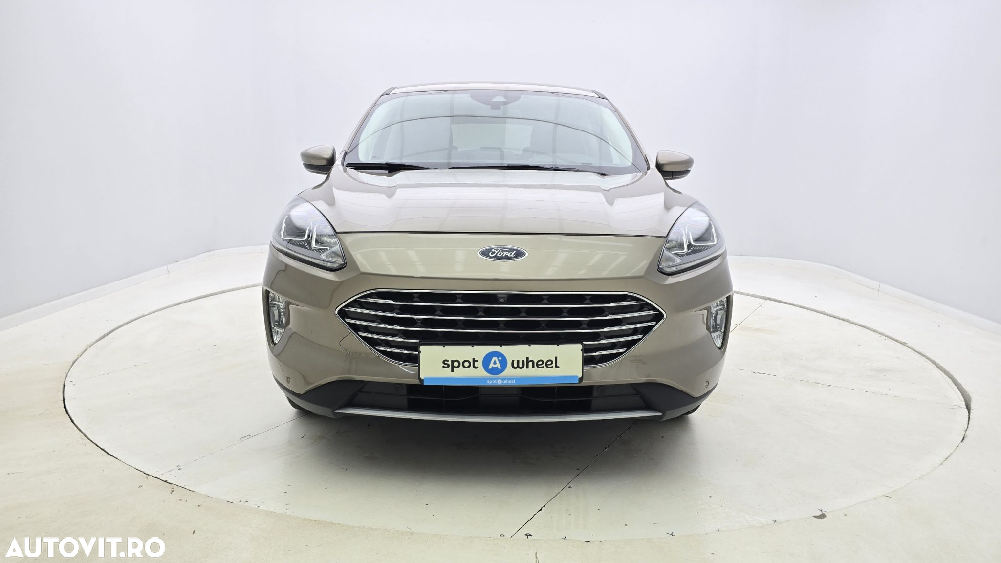 Ford Kuga - 2