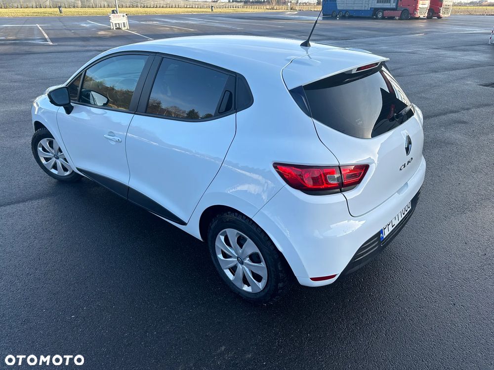 Renault Clio dCi 75 Expression - 4