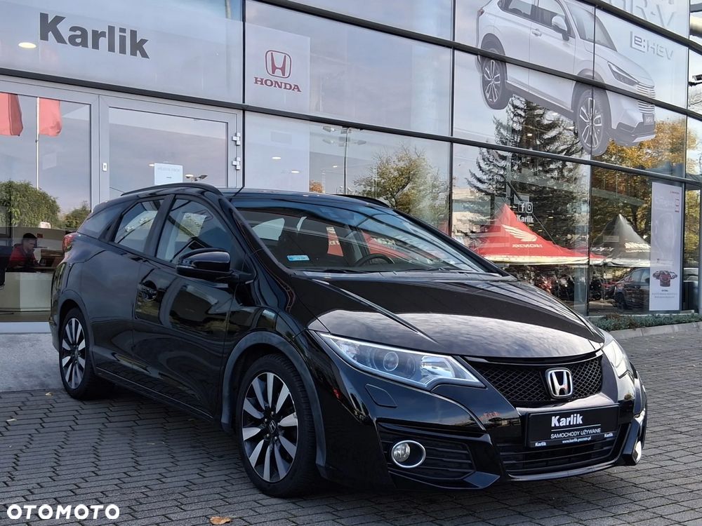 Honda Civic 1.8 Elegance (Honda Connect+) - 2