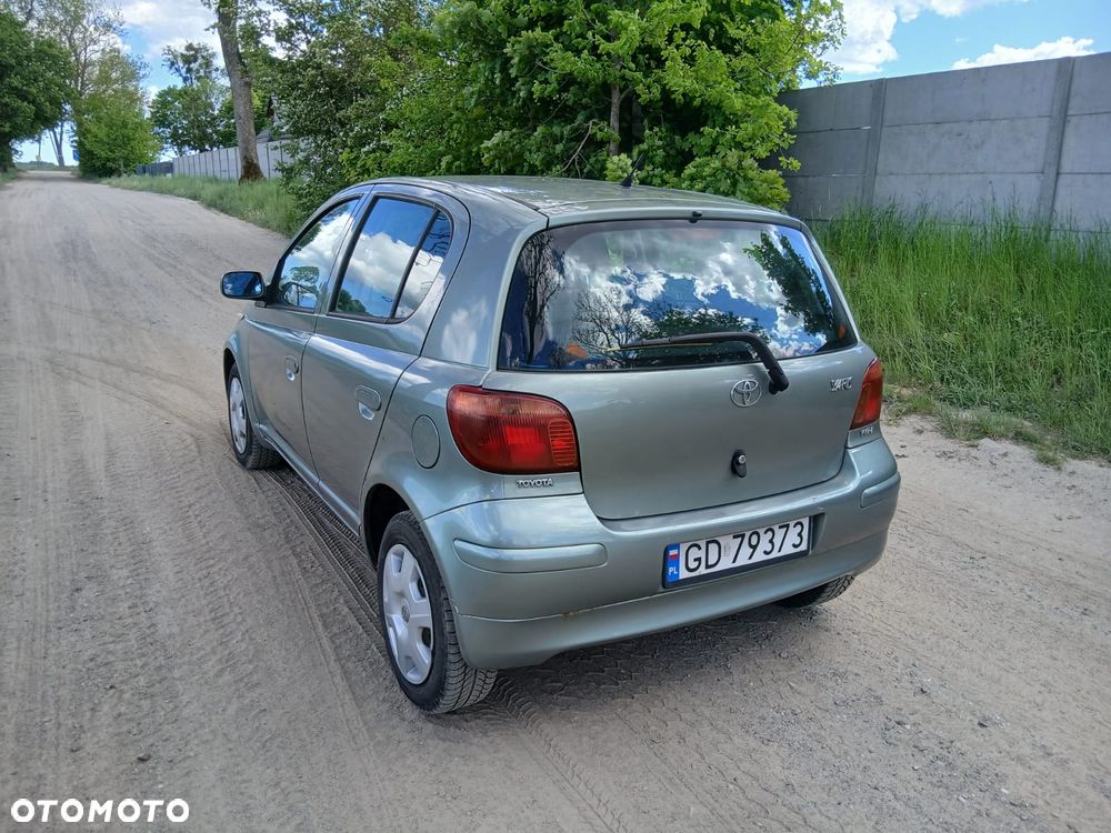 Toyota Yaris 1.0 Terra - 2