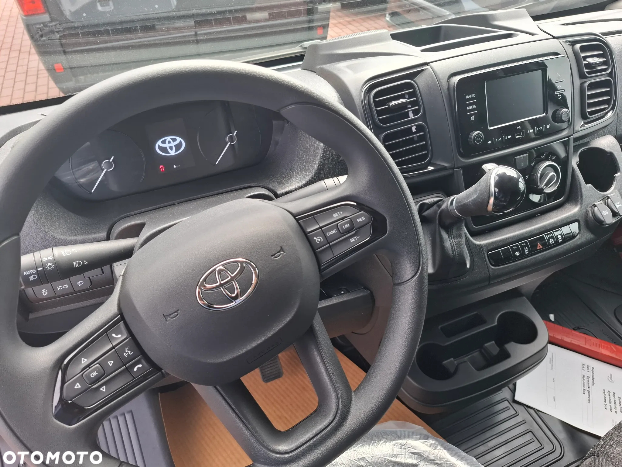 Toyota Proace Max - 8