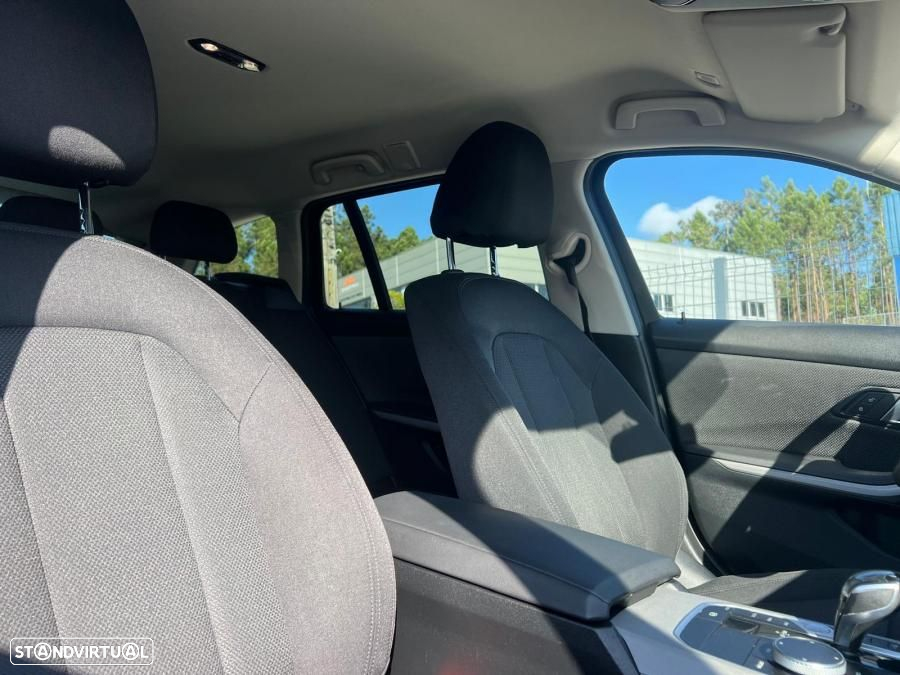 BMW 330 e Corporate Edition Auto - 10
