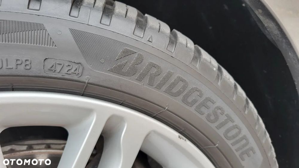 Kia Carens 1.7 CRDi M 7os - 26