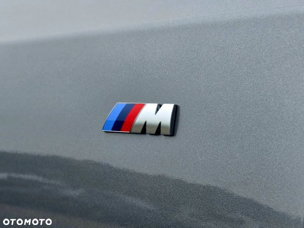 BMW Seria 3 330i xDrive M Sport - 14