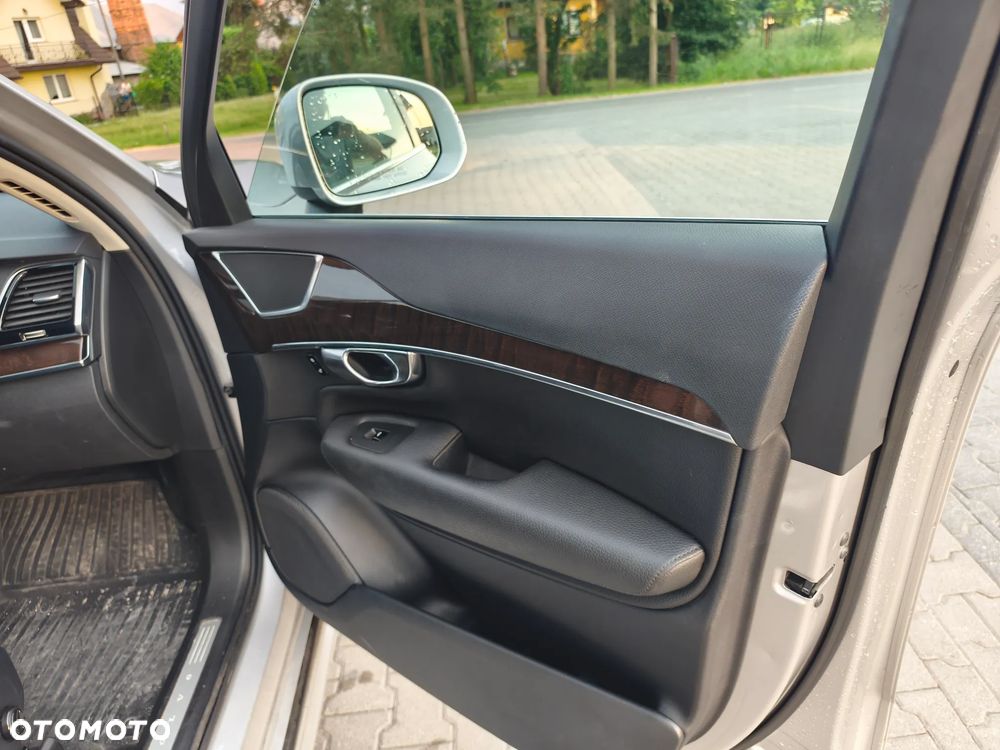Volvo XC 90 T6 AWD Geartronic Momentum - 13