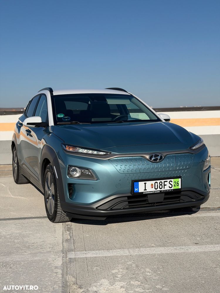 Hyundai KONA Premium - 2