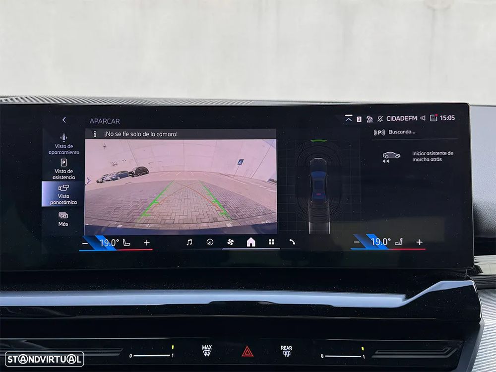 BMW 520 d Pack Desportivo M - 12