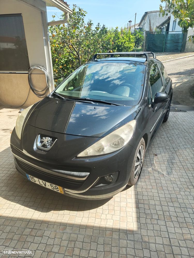 Peugeot 207 1.4 HDi Urban - 2