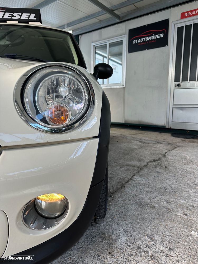 MINI 3 Portas One D - 3