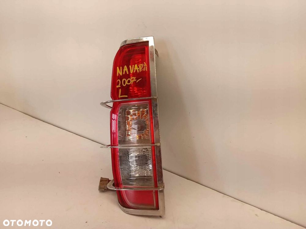 LAMPA LEWA TYLNA NISSAN NAVARA Z NAKŁADKĄ 15-21 - 3