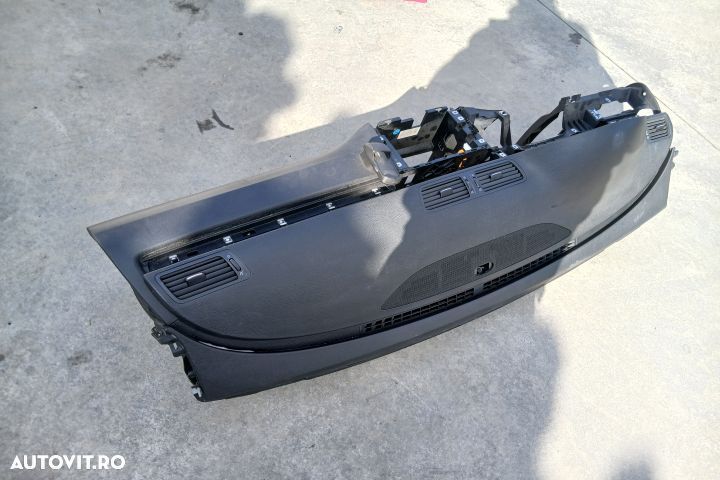 Plansa bord Volkswagen VW Passat B6 [2005 - 2010] wagon 5-usi 1.9 TDI - 5