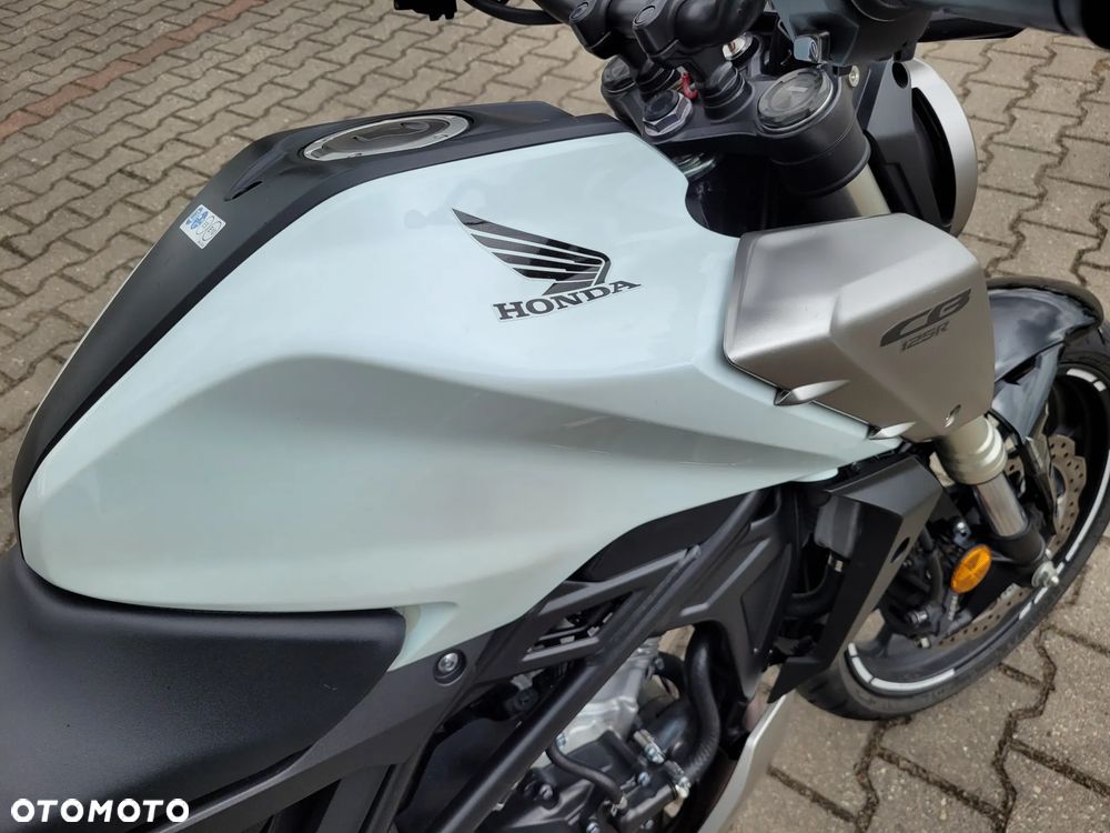 Honda CB - 23