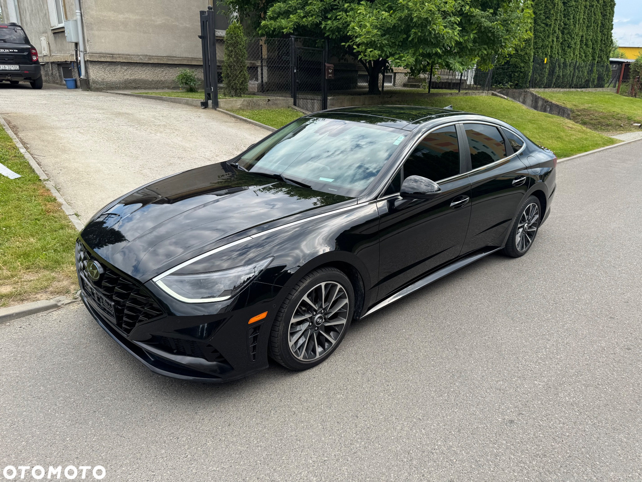 Hyundai Sonata - 3
