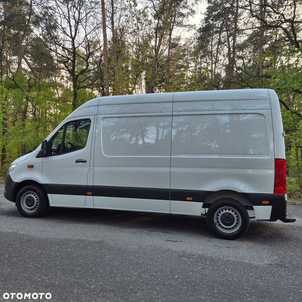 Mercedes-Benz Sprinter - 6