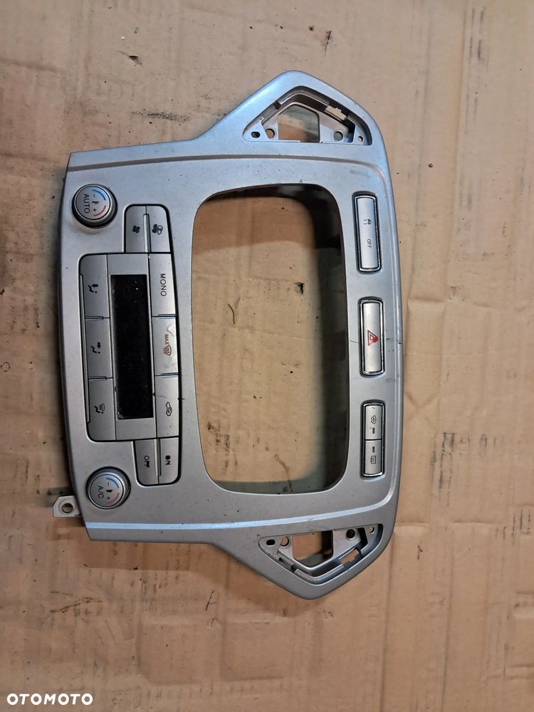 Ford Mondeo MK4 1.8 Diesel Panel nawiewu ramka radia 7S7T-18C612-AF - 1