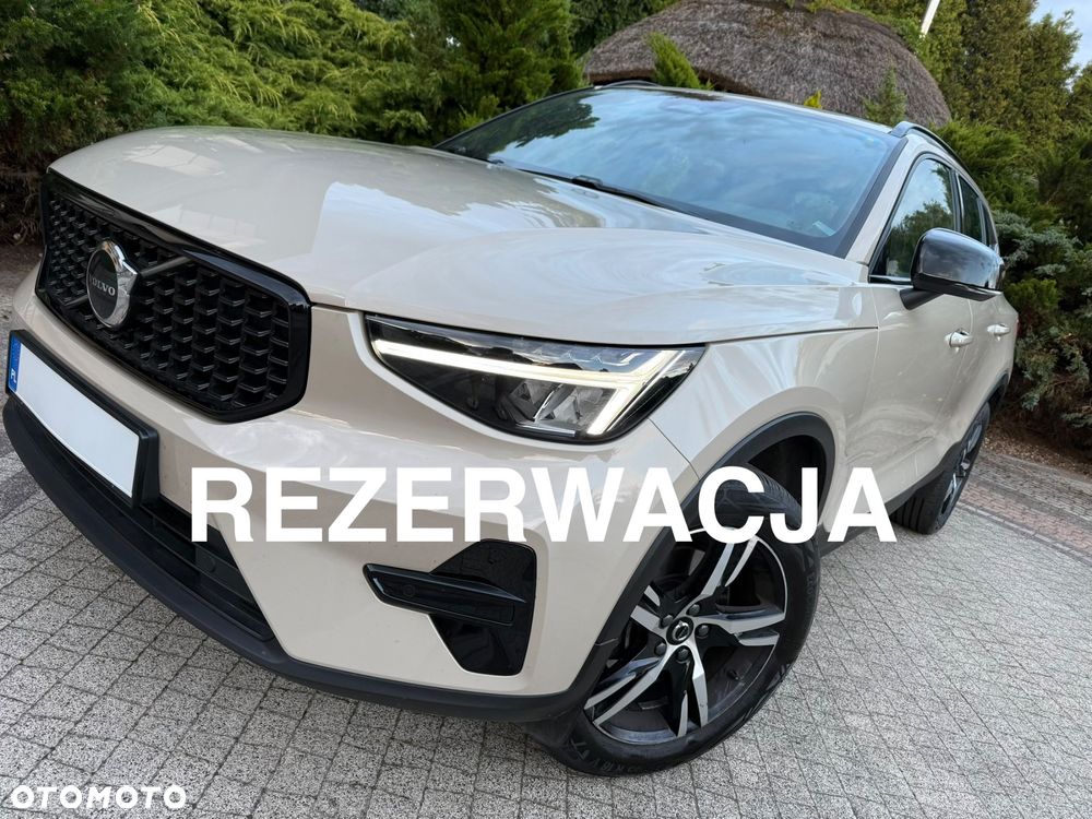 Volvo XC 40 B4 B DKG Plus Dark - 2