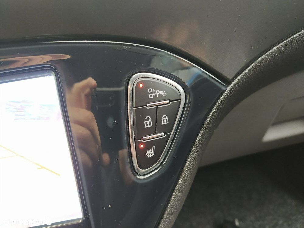 Opel Corsa 1.4 Easytronic (ecoFLEX) Start/Stop Innovation - 8