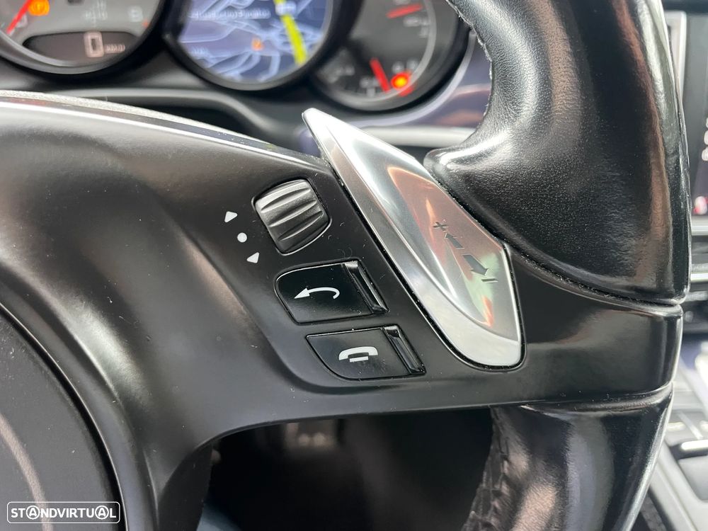 Porsche Panamera 4 S PDK - 25