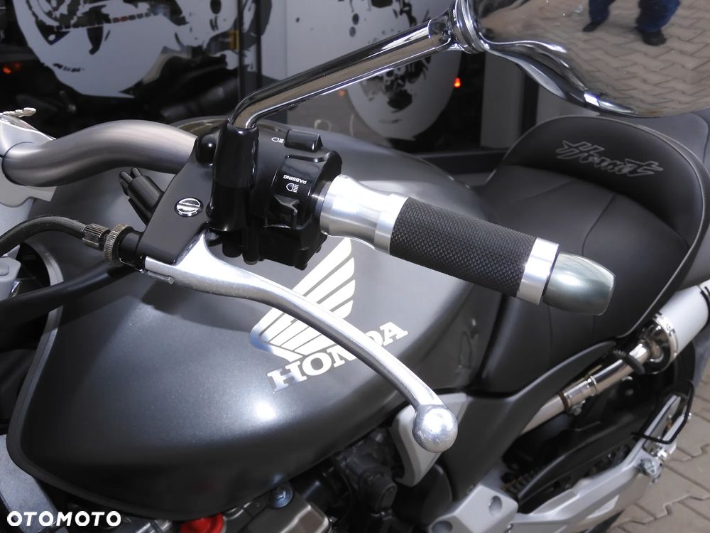 Honda Hornet - 22