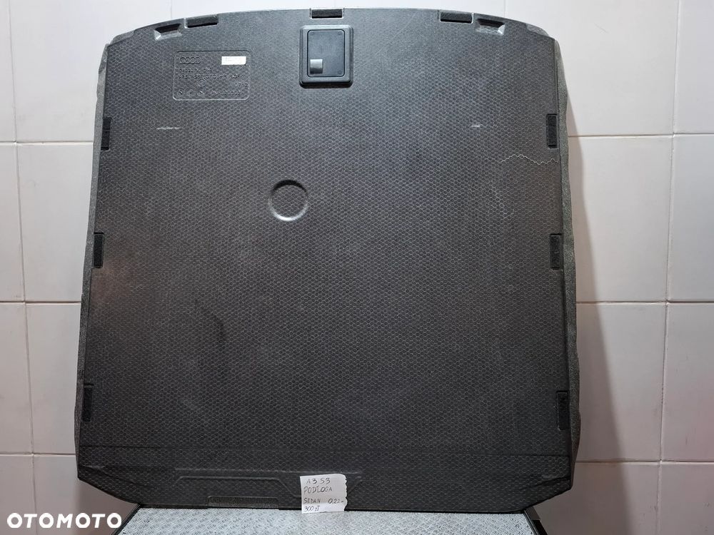 Podłoga wykładzina podłogowa Audi A3 S3 Rok 2022 sedan nr 8Y5863463B - 1
