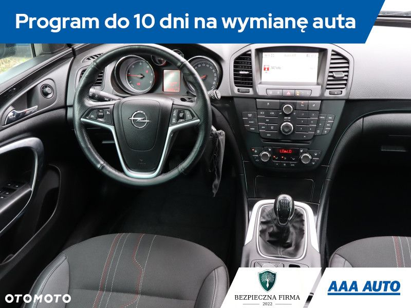 Opel Insignia - 8