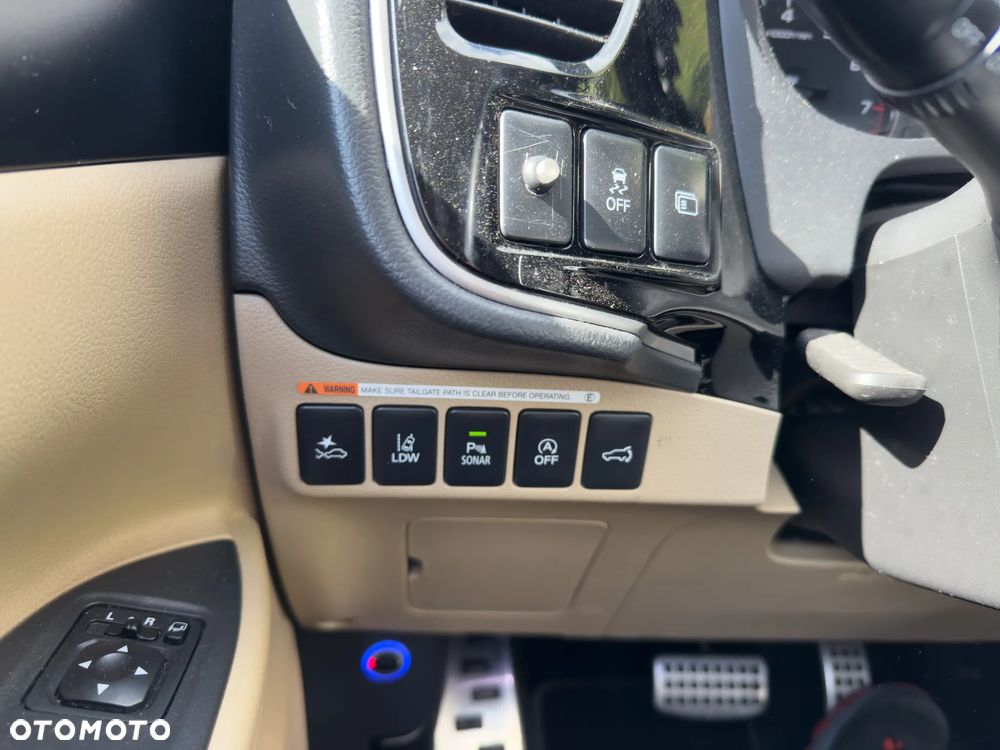 Mitsubishi Outlander 2.0 Instyle SDA 4WD CVT - 10