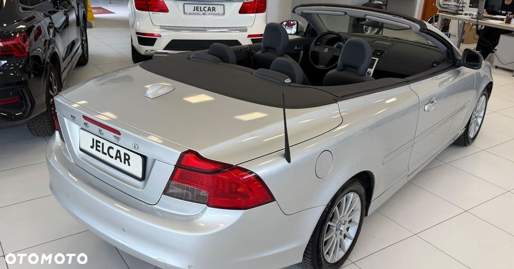 Volvo C70 2.0D Momentum - 11