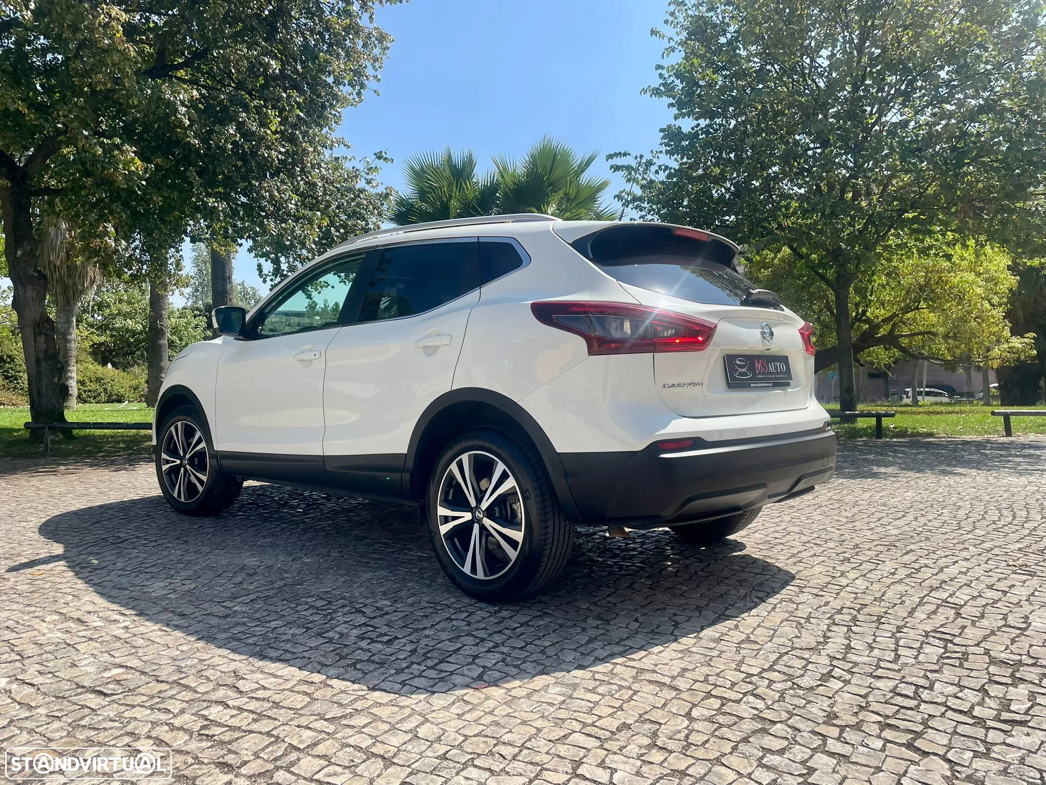 Nissan Qashqai 1.3 DIG-T Acenta - 17