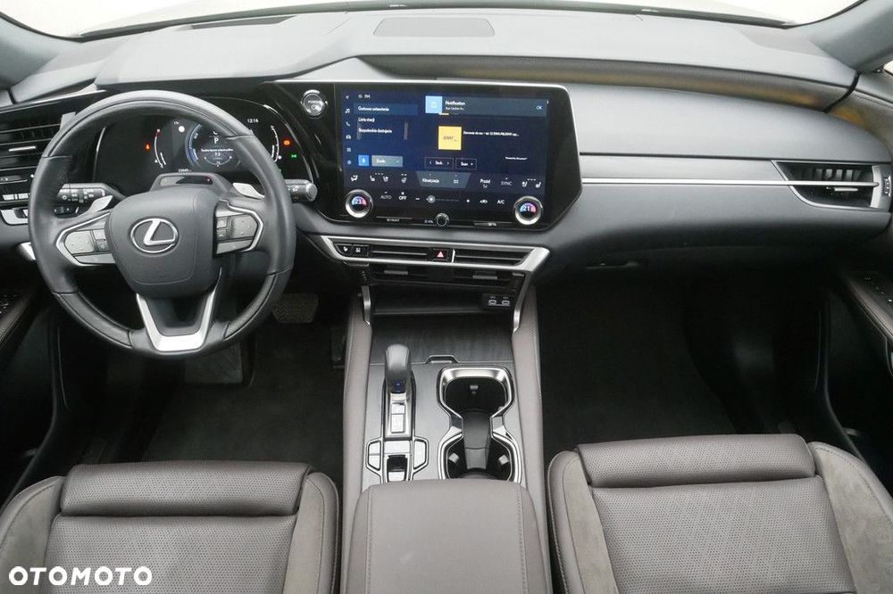Lexus RX - 8