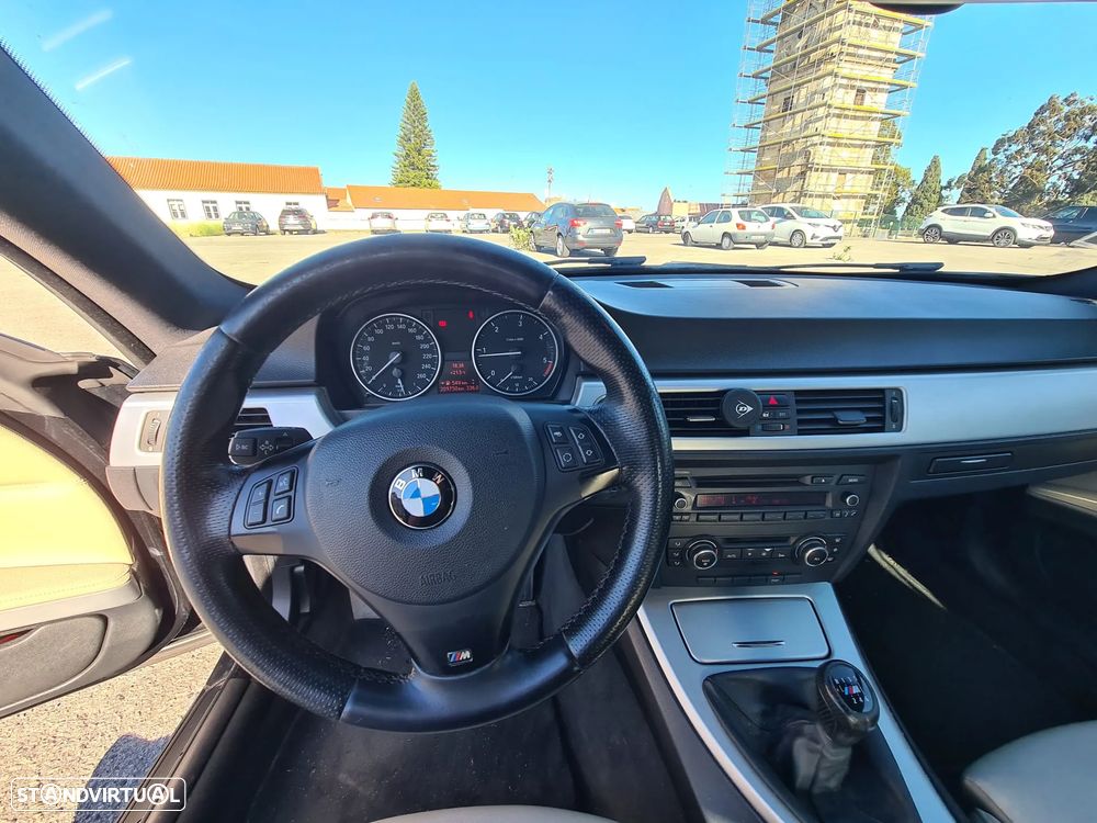 BMW 320 d Coupe Edição M - 6