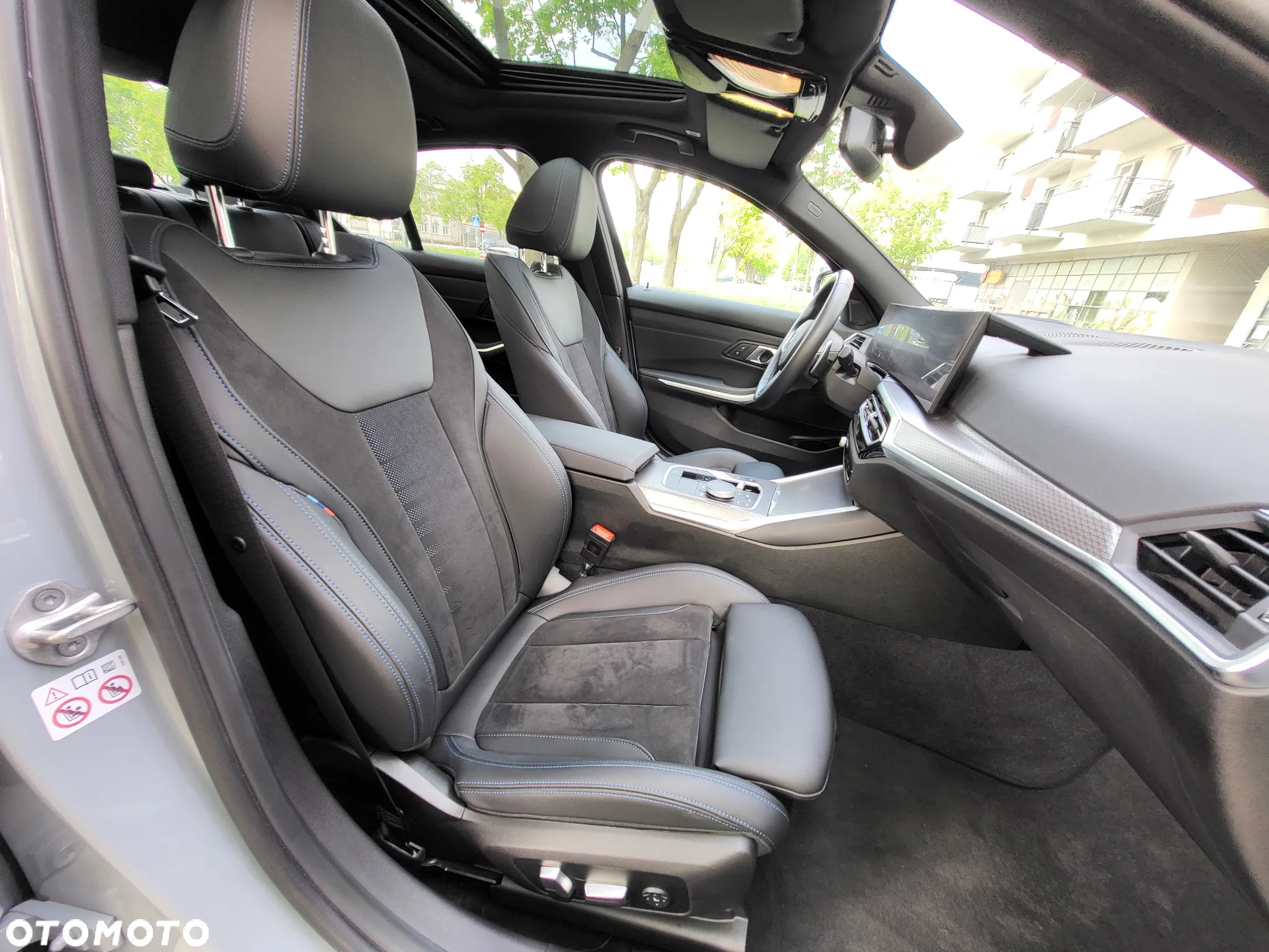 BMW Seria 3 320d M Sport - 36