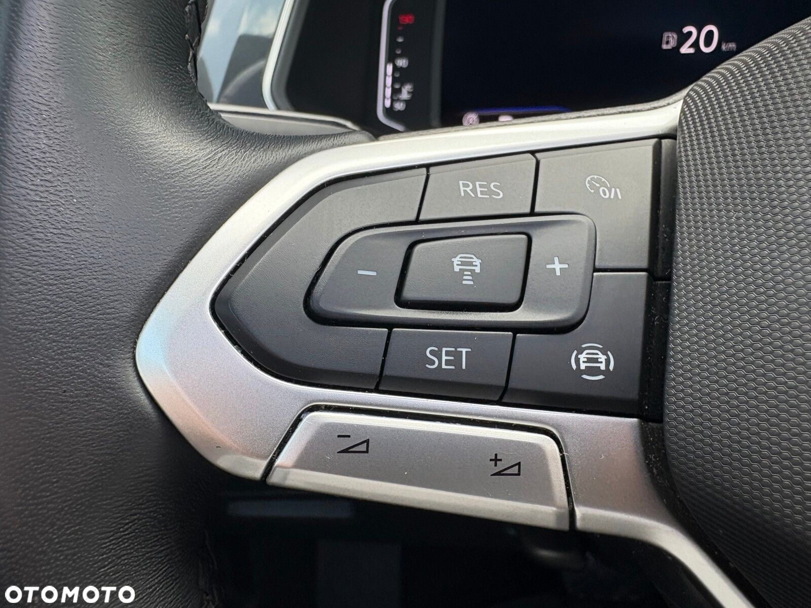 Volkswagen Tiguan 1.5 TSI EVO Elegance DSG - 24