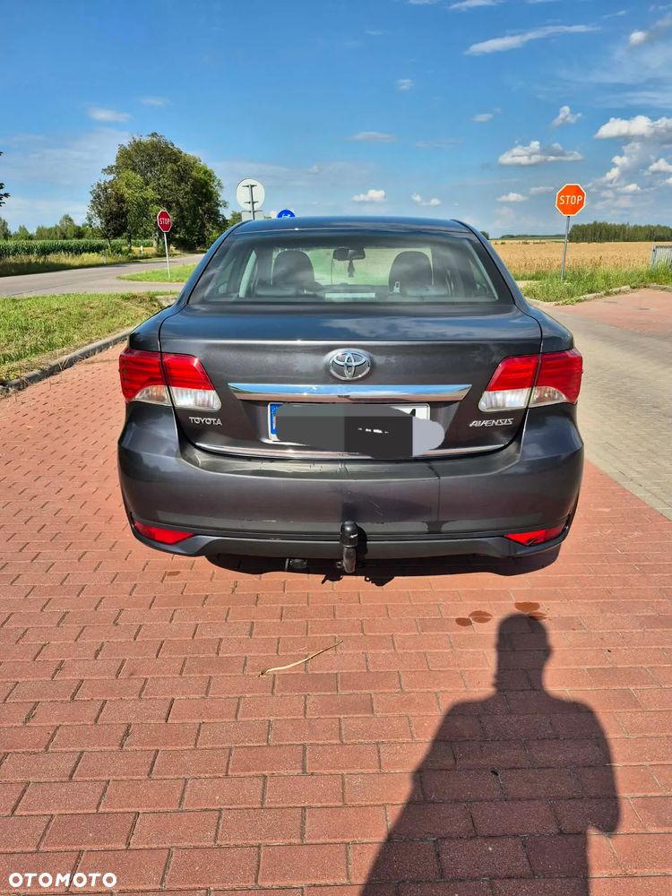 Toyota Avensis 1.8 Premium - 3