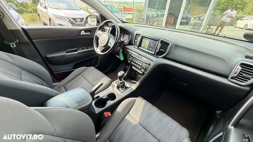 Kia Sportage 1.7 CRDI 2WD Edition 7 - 10