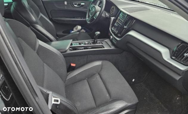 Volvo XC 60 D4 AWD RDesign - 5