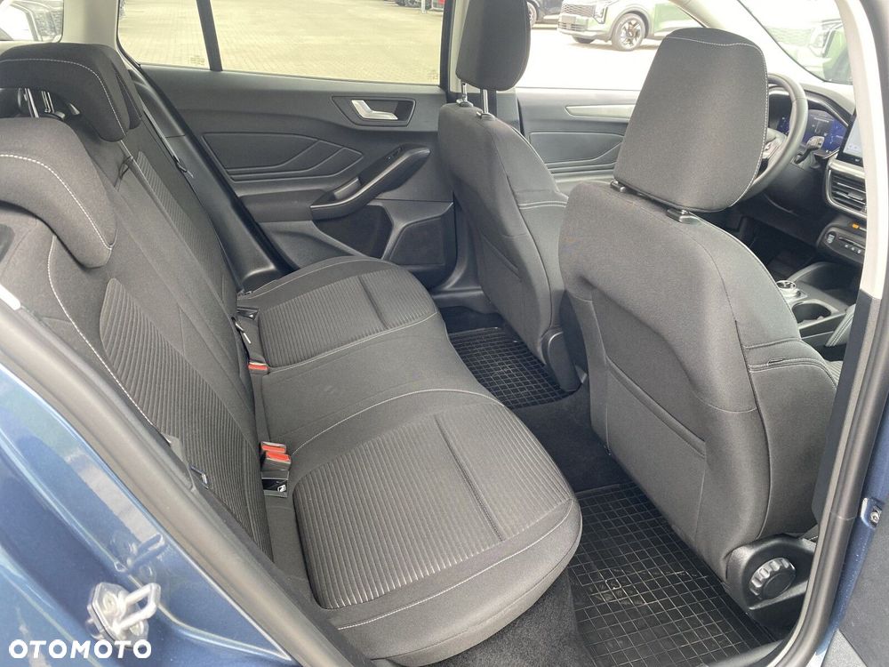 Ford Focus - 13