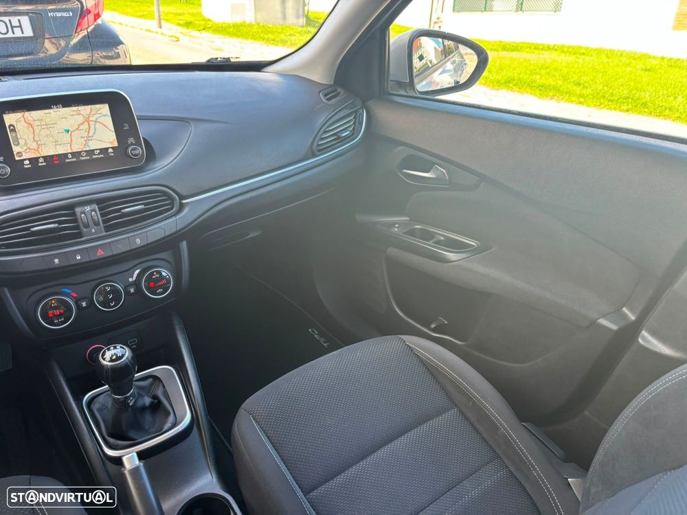 Fiat Tipo Station Wagon 1.3 M-Jet Lounge J17 - 26