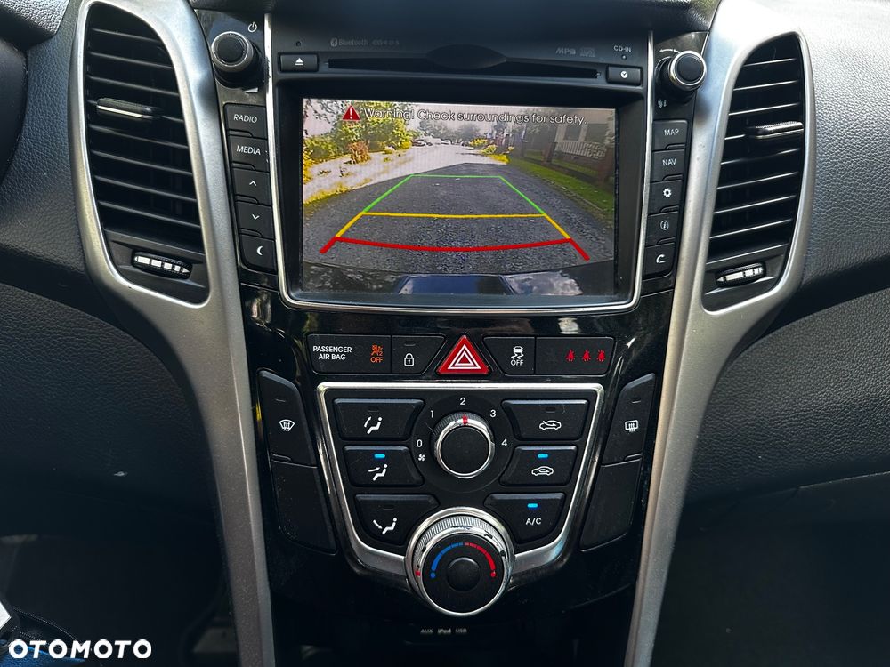 Hyundai i30 1.4 Premium - 17