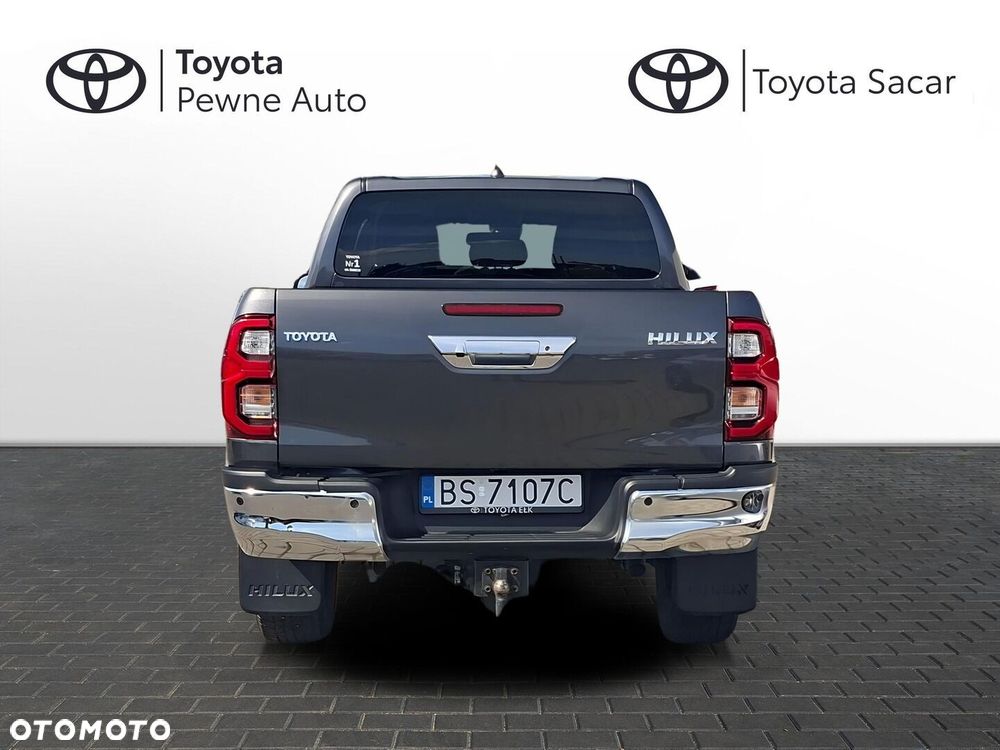 Toyota Hilux 2.8 D-4D Double Cab SR5 4x4 - 4