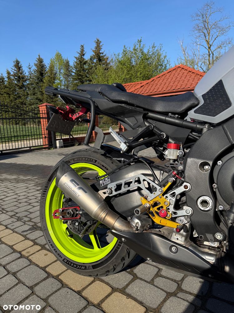 Yamaha MT - 4