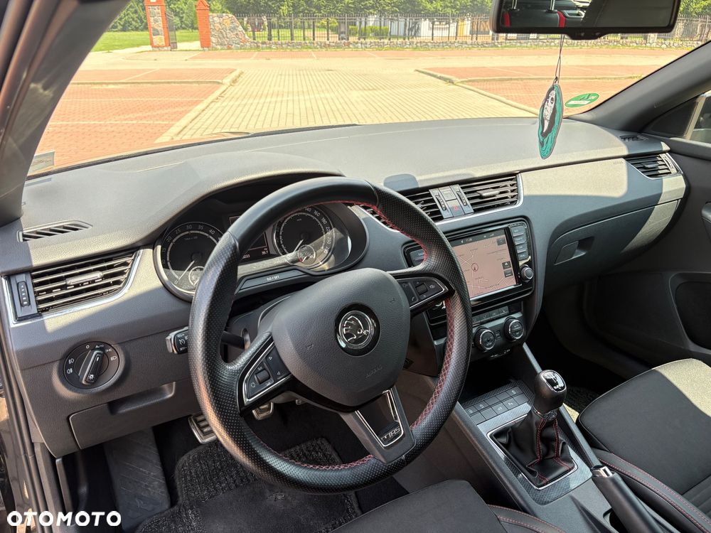 Skoda Octavia 2.0 TDI (Green tec) RS - 19