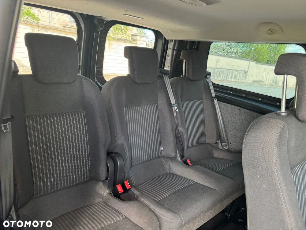 Ford Tourneo Custom 2.0 EcoBlue L2 Shuttle Bus Titanium - 24