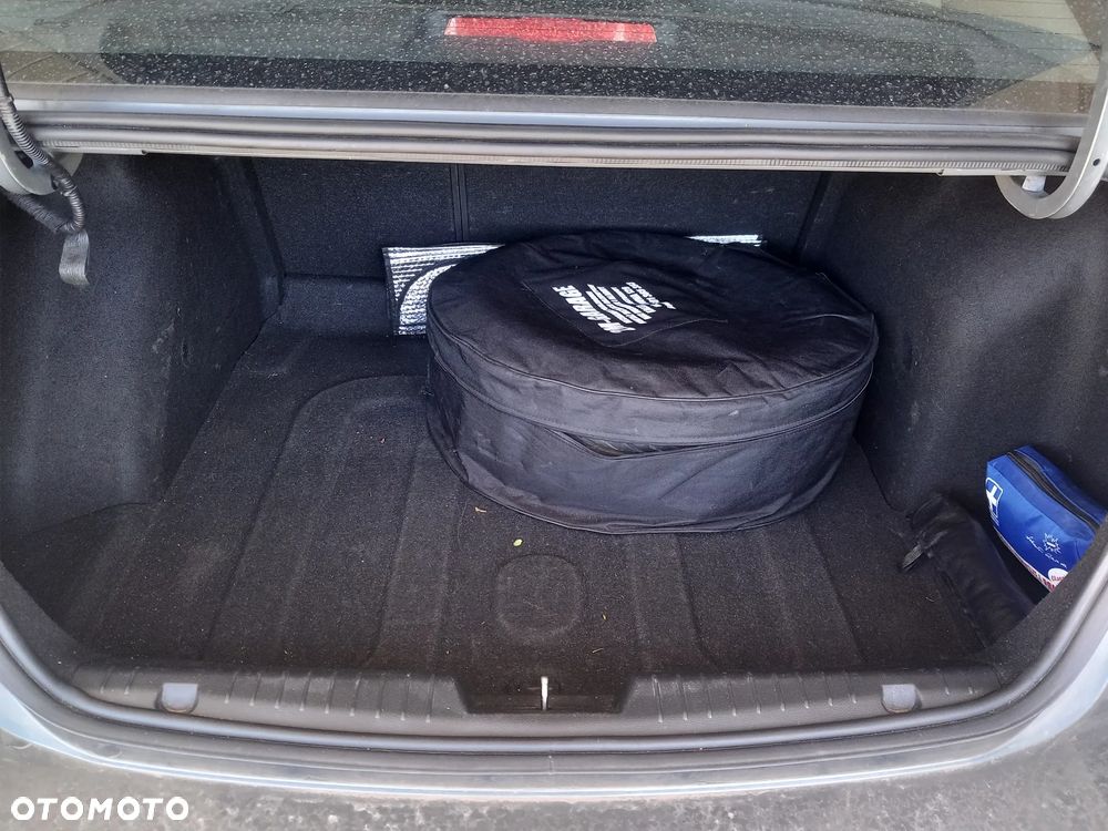 Chevrolet Cruze 1.6 LT - 20